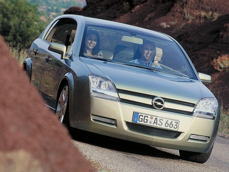  Opel Signum 2 Concept 2001 года  (фото 7 из 25)
